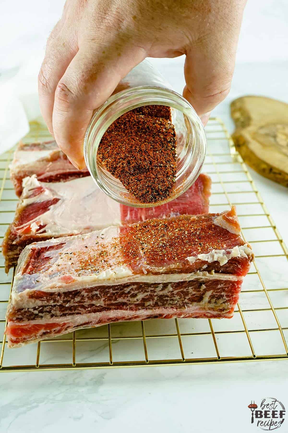 Seasoning beef short ribs from a jar