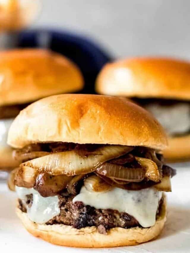 Best Mushroom Swiss Burger The perfect burger for Labor Day Weekend!