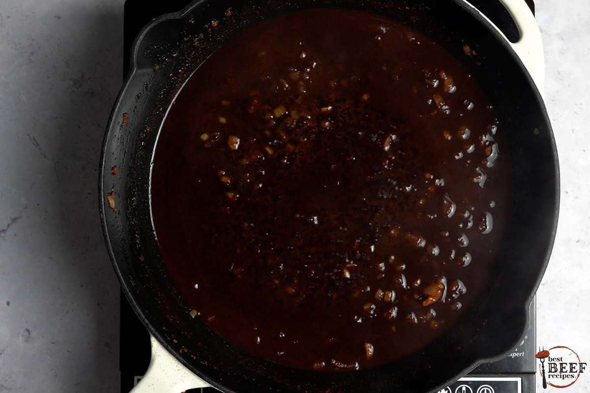 red wine reduction in skillet
